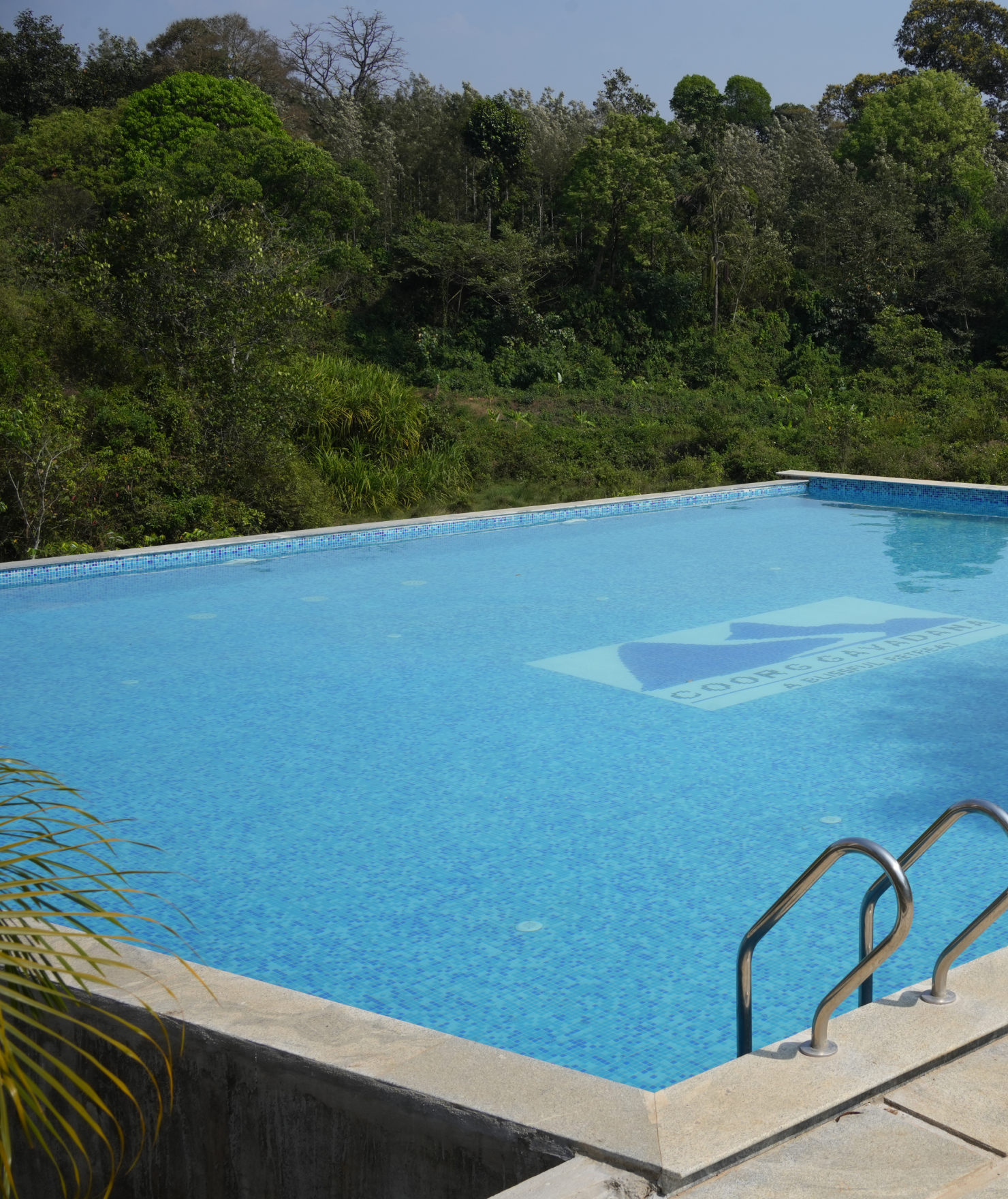 Coorg_resort_with_swimming_pool